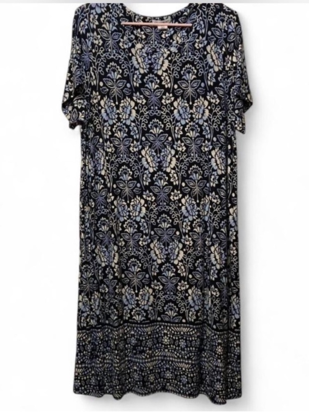 Artisan Ny Black Floral Neckline Top with Cream & Light Blue Accents